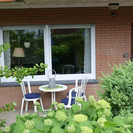Lerchenweg *